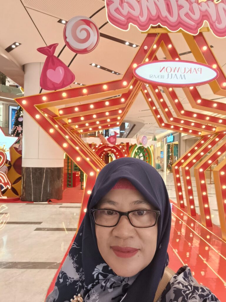 Hartini dari Iseng-iseng Jualan, Bisa Beli Motor Sendiri